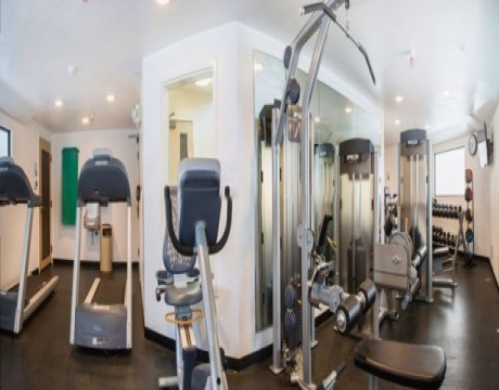 Holiday Inn Express and Suites MH - Fitness Room in Morgan Hill Hotels