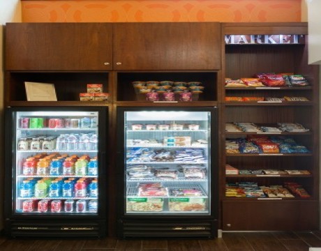 Holiday Inn Express and Suites MH - Pantry with Plenty of Snacks